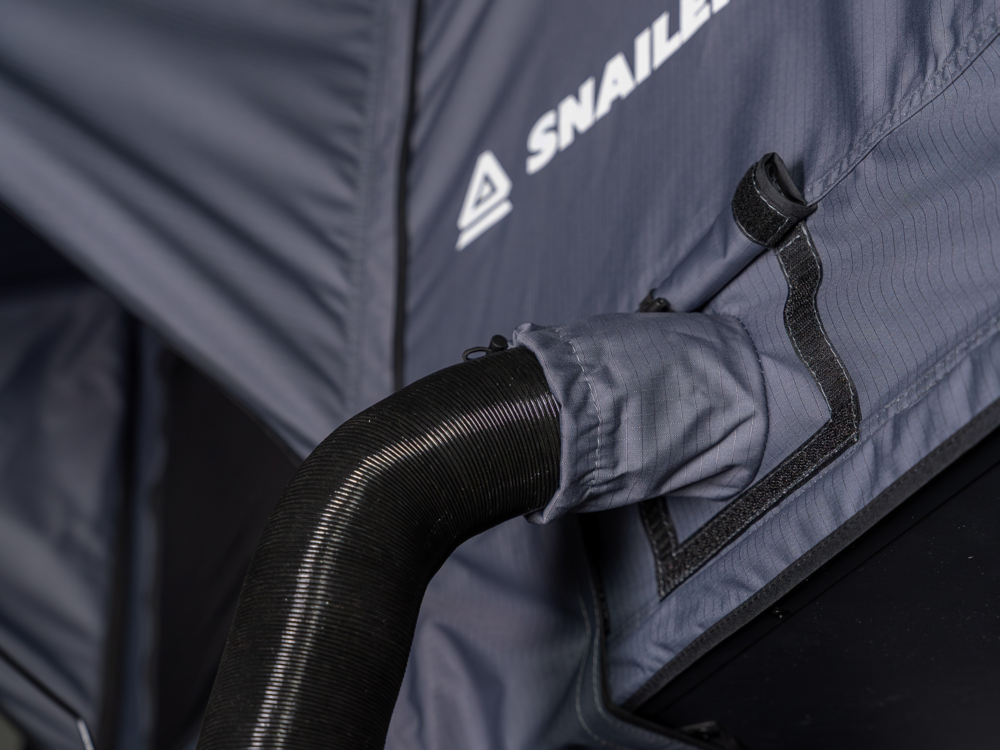 SNAILER® Abis MAX - Hartschalen-Dachzelt für Familien